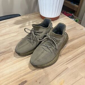 Yeezy 'Boost 350 V2 Earth' size 7 men